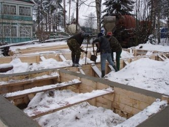 Заливка фундамента в мороз